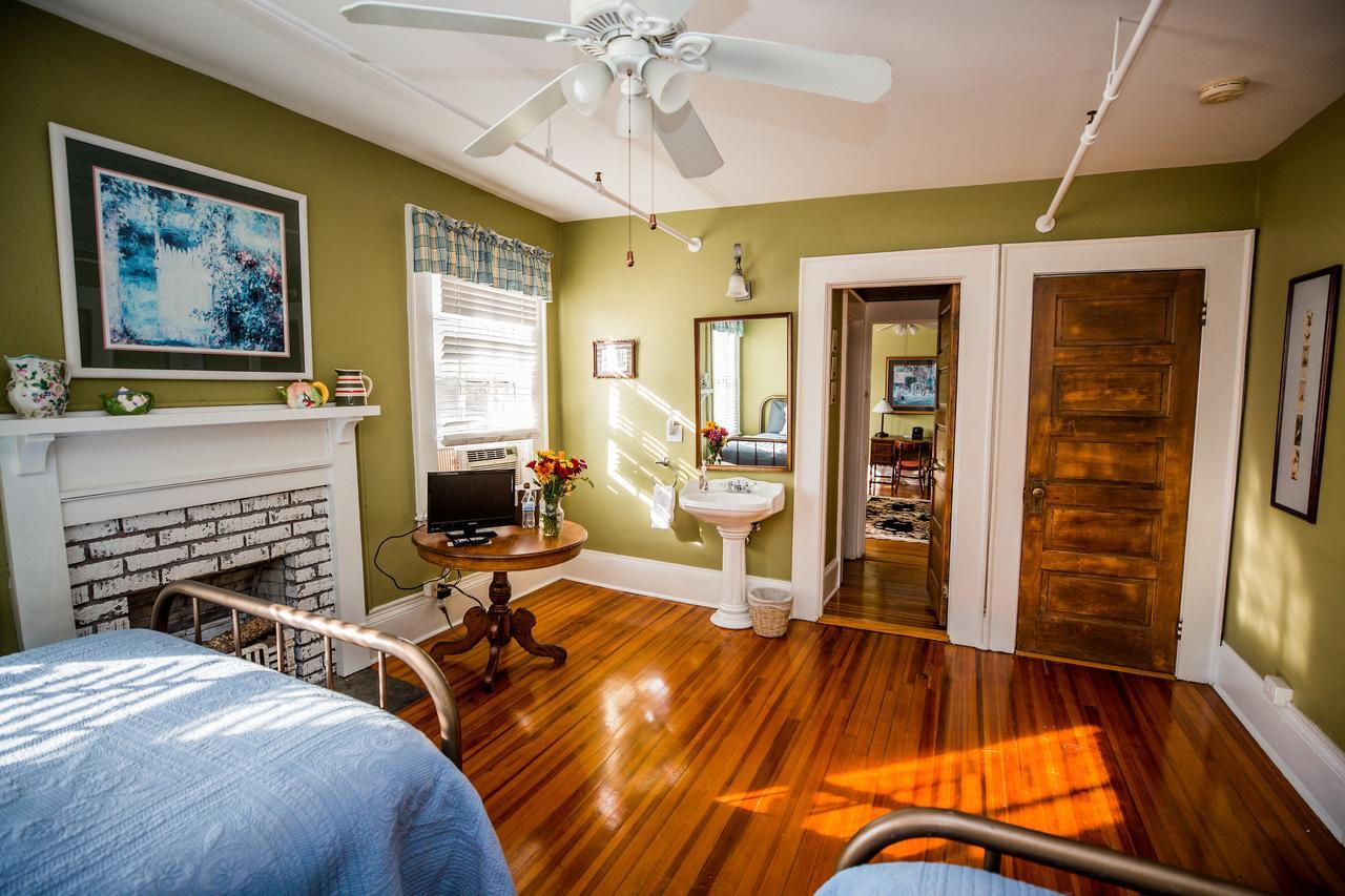 Bed and Breakfast The Henderson Hendersonville Exterior foto